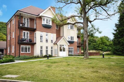 Scarlett Avenue, Wendover, HP22