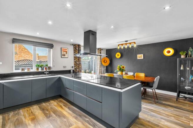 Kitchen / Dining Room