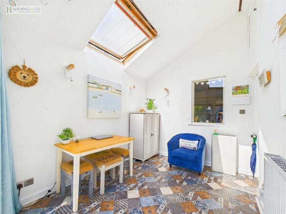 Sun Room .1.jpg