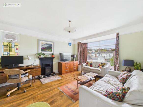 Living Room.jpg