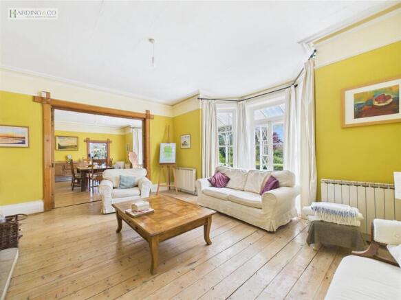 Sitting room v.jpg