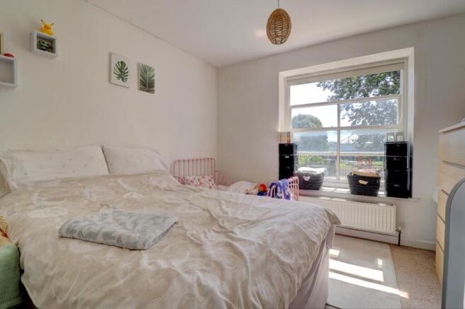Bedroom 1.jpg