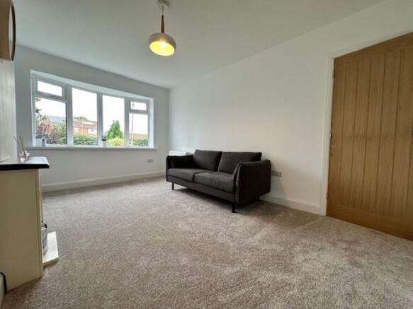 lounge opposite