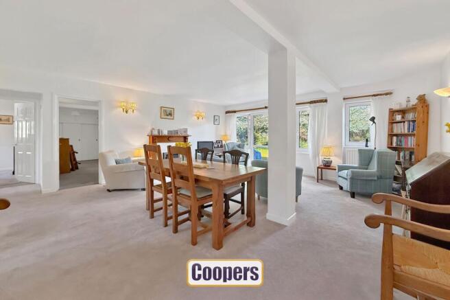 Spacious Lounge/Dining Room
