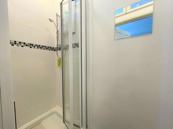 flat 18 113 Holyhead.jpeg