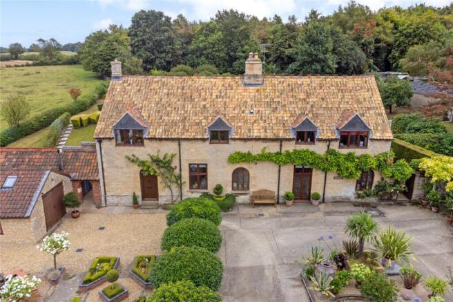 Beautiful Frontage