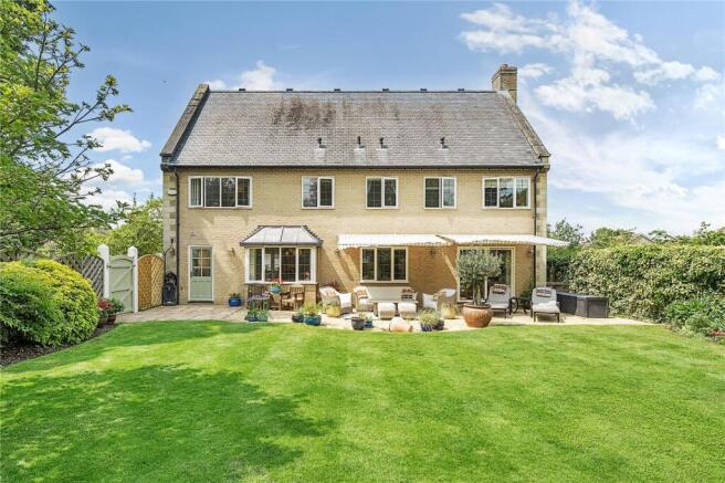 5 Mulberry Gardens