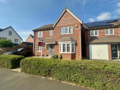 Farthington Drive, Royal Park