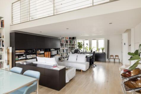 Cleveland Way, London, E1