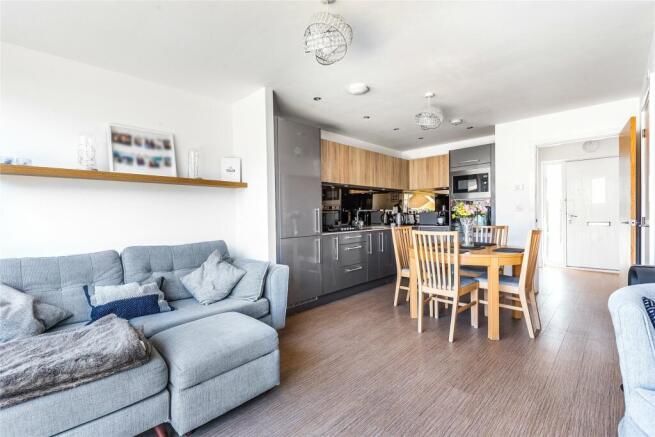 Kitchen/Dining Area