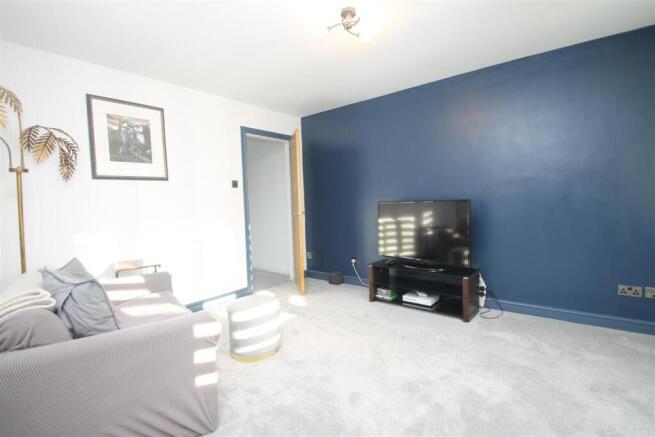 sitting room main.JPG