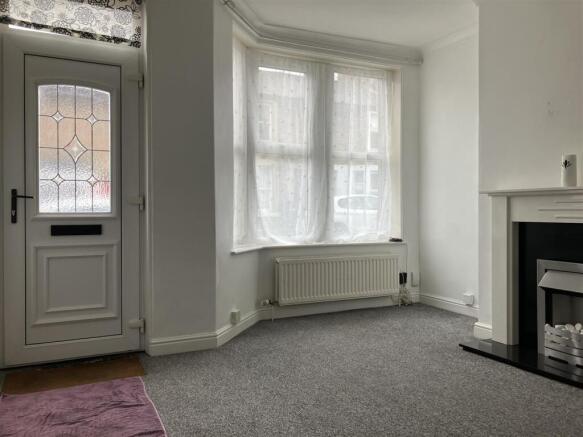 sitting room new.jpg