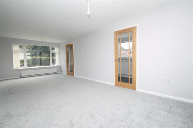 sitting room main.JPG