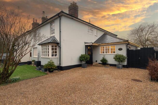 Budleigh Cottage-37 Sky.jpg