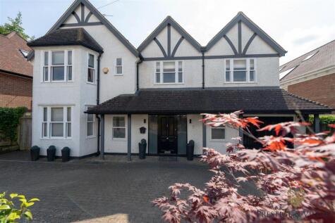 The Avenue, Radlett