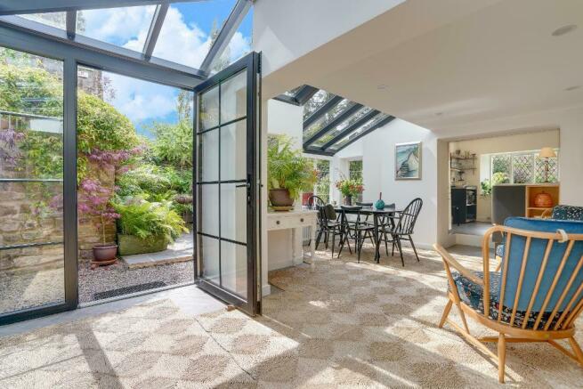 Family/dining room