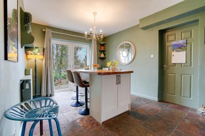 Kitchen with island