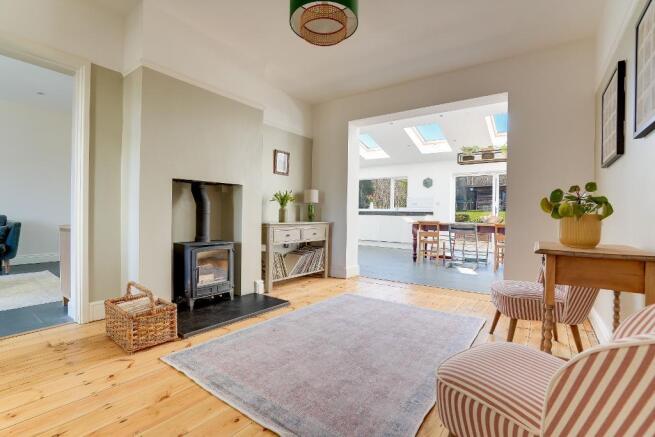 Snug off the kitchen/family room
