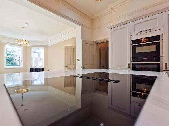 Fitted kitchen appliances