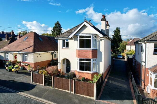 9 Frederick Road, Malvern