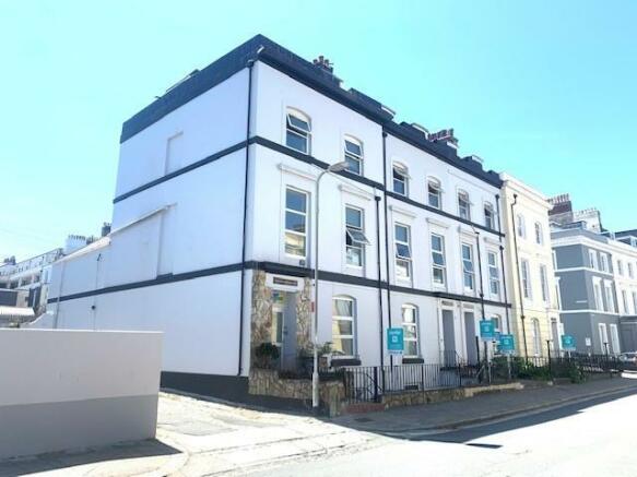 37 bedroom end of terrace house  for sale Plymouth