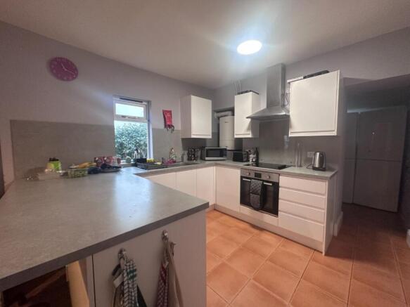 kitchen 2.jpeg