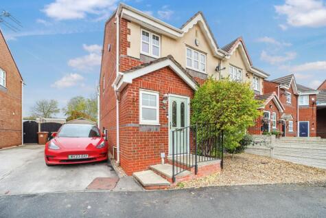 Cooper Avenue, Newton-Le-Willows, WA12