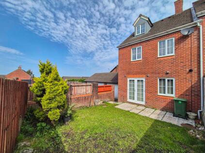 Glebe Lane, Moorside, Oldham, OL1