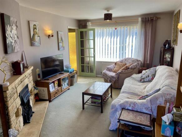 Living Room.jpg