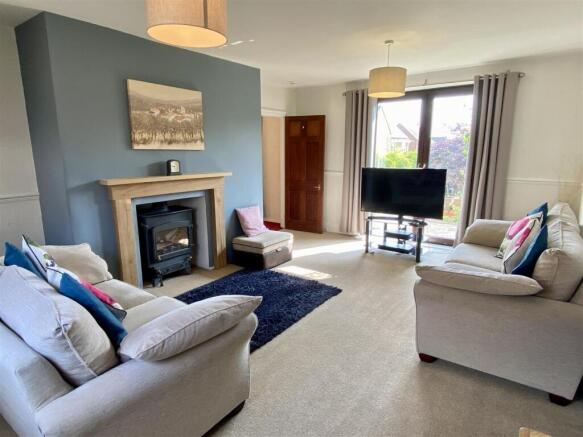 Sitting Room 2.JPEG