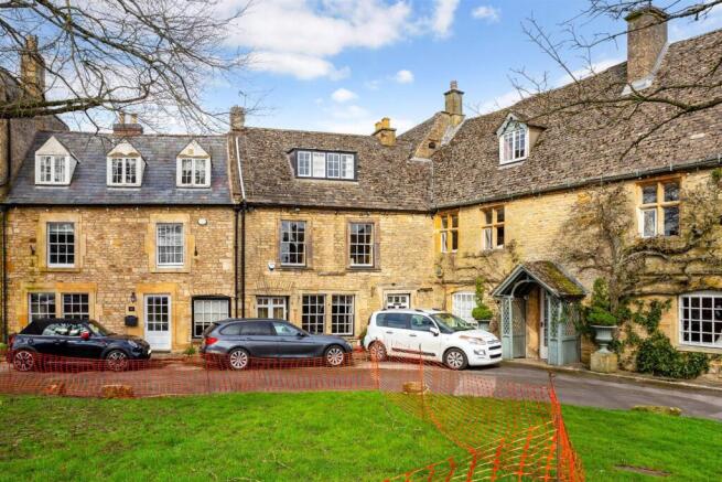 66809_The-Elms-The-Square-Stow  (4)_low.jpg