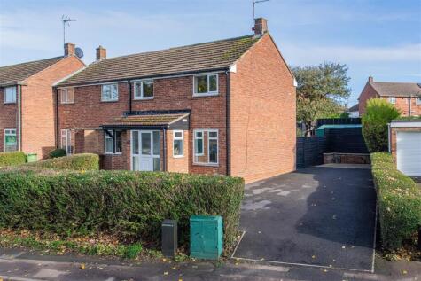 Kingsthorpe Avenue, Corby