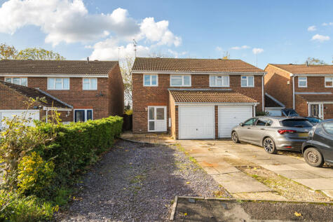 Silchester Way, Westlea, Swindon, SN5