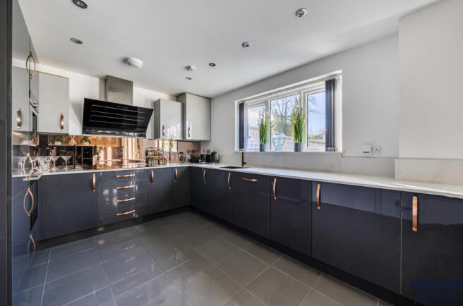 a39a495413dc4e2f80da875de966874a