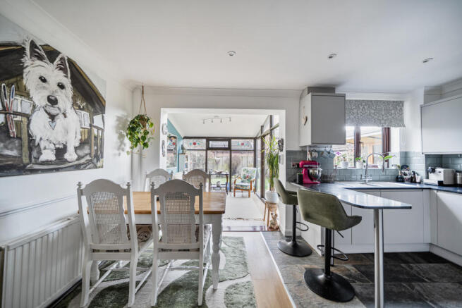 140207211697a204c30bbd