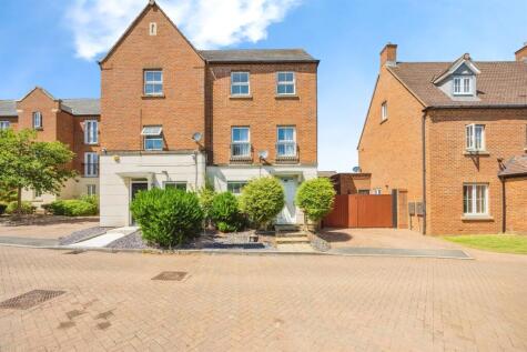 Stanwyck Lane, Oxley Park, Milton Keynes