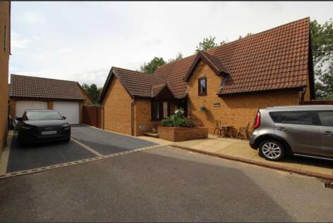 Goldney Court, Westcroft, Milton Keynes