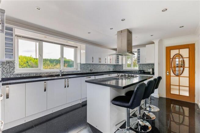 Kitchen/Breakfast Rm