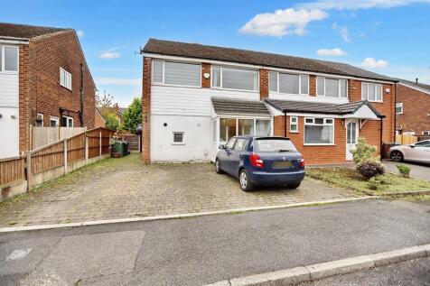 Lindrick Avenue, Whitefield, M45