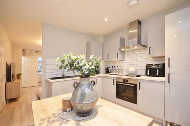 Kitchen / Dining Area