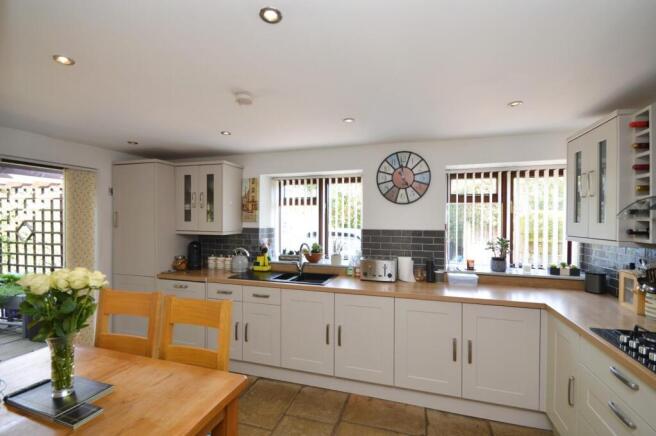 Kitchen/Breakfast Room