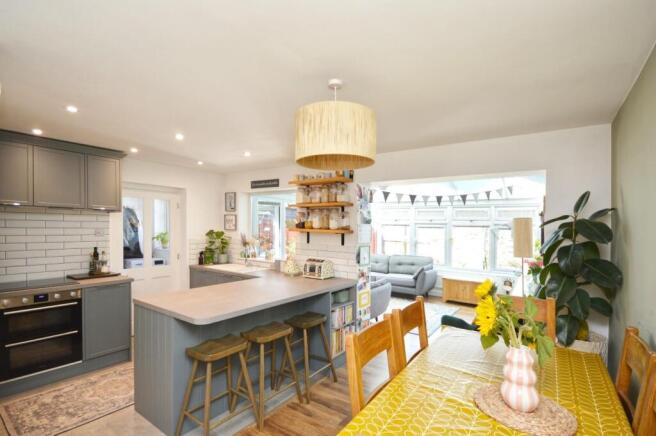 Kitchen/Dining Room