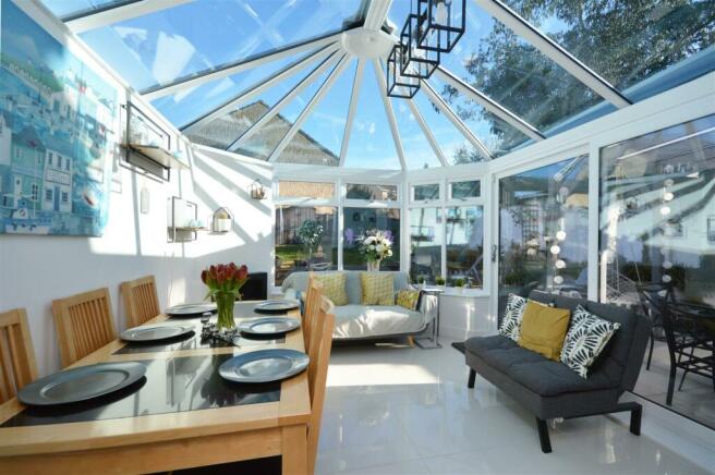 Conservatory / Dining Room