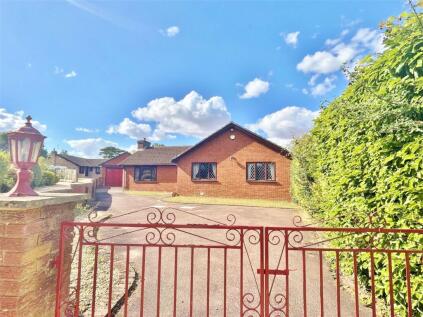 St. Michaels Close, Verwood, Dorset, BH31