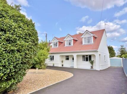 Woodlinken Drive, Verwood, Dorset, BH31
