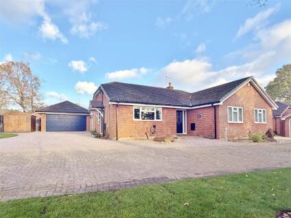 Sherwood Drive, Verwood, Dorset, BH31