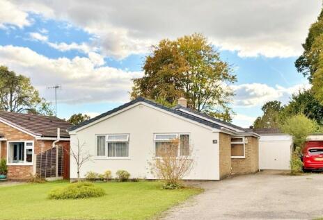 Strathmore Drive, Verwood, Dorset, BH31