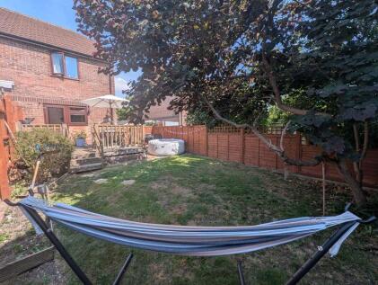 London Close, Piddlehinton, DT2