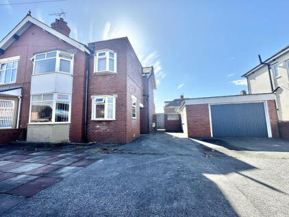 Beach Road, Fleetwood, FY7