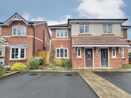 Jubilee Gardens, Staining, FY3